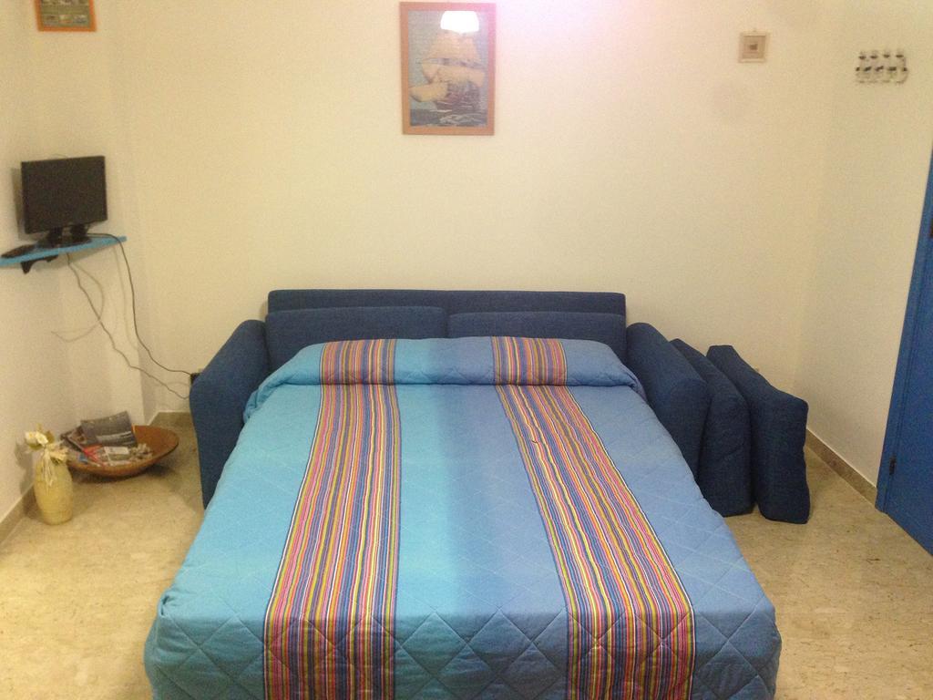 Casa Con Verande Sul Mare A 2 Minuti A Piedi Dalla Spiaggia กุสโตนาชี ห้อง รูปภาพ